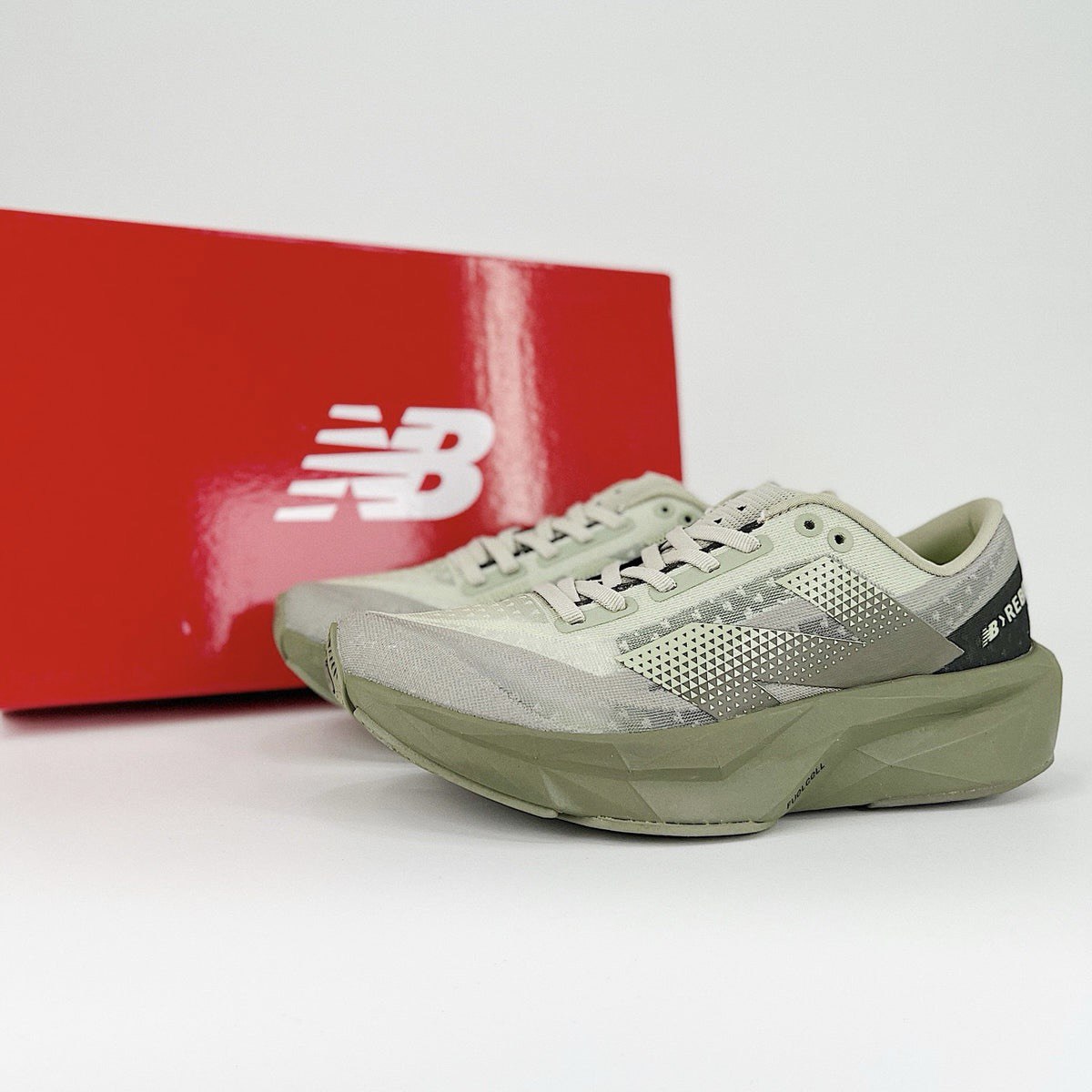 New balance 774 verde militare online