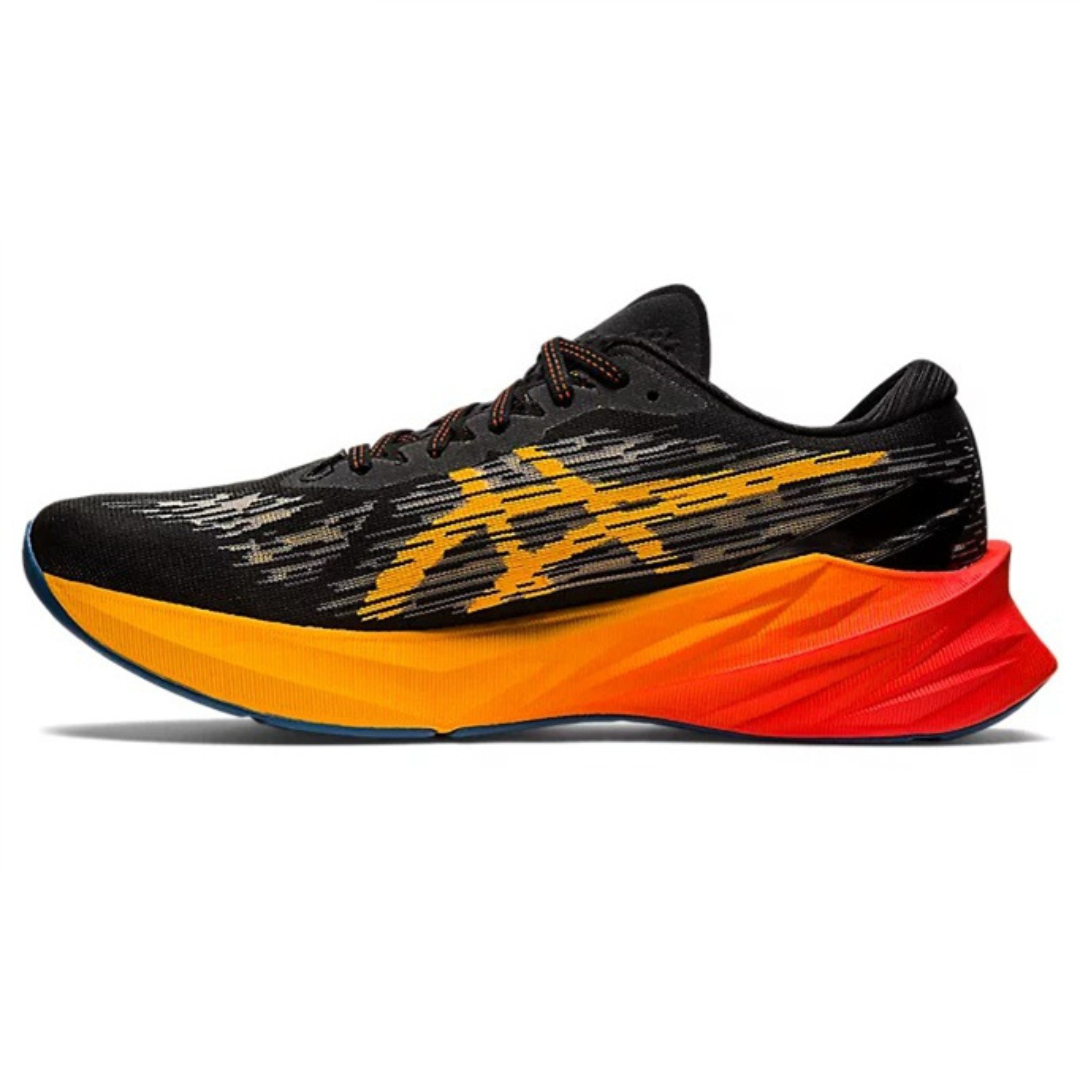 Asics NovaBlast 3 Preto com Vermelho e Laranja