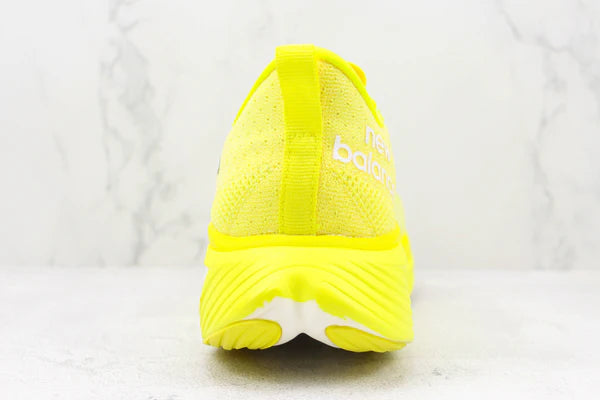 New Balance Fuelcell Supercomp Elite V3 - Amarelo