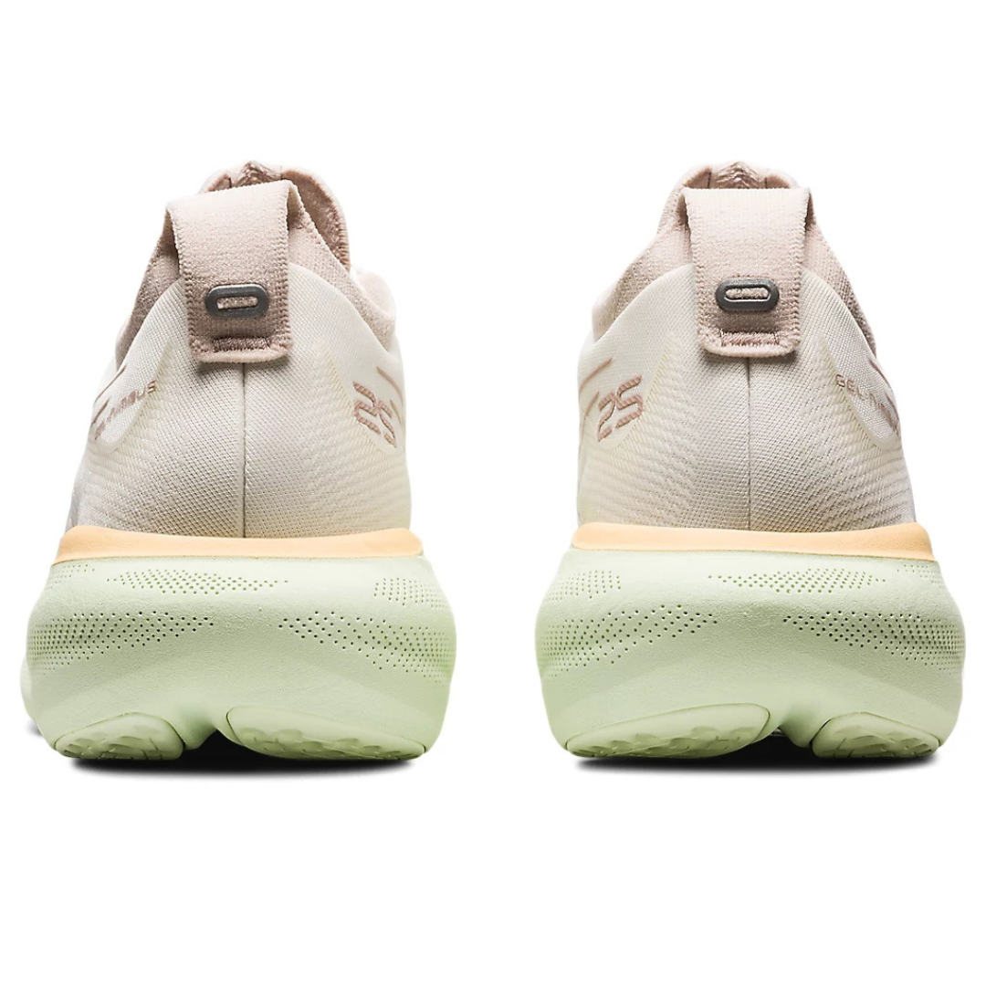 Asics Gel - Nimbus™ 25 Creme e Verde Claro