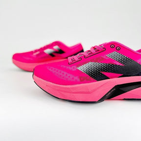 New Balance FuelCell Rebel V4 - Rosa