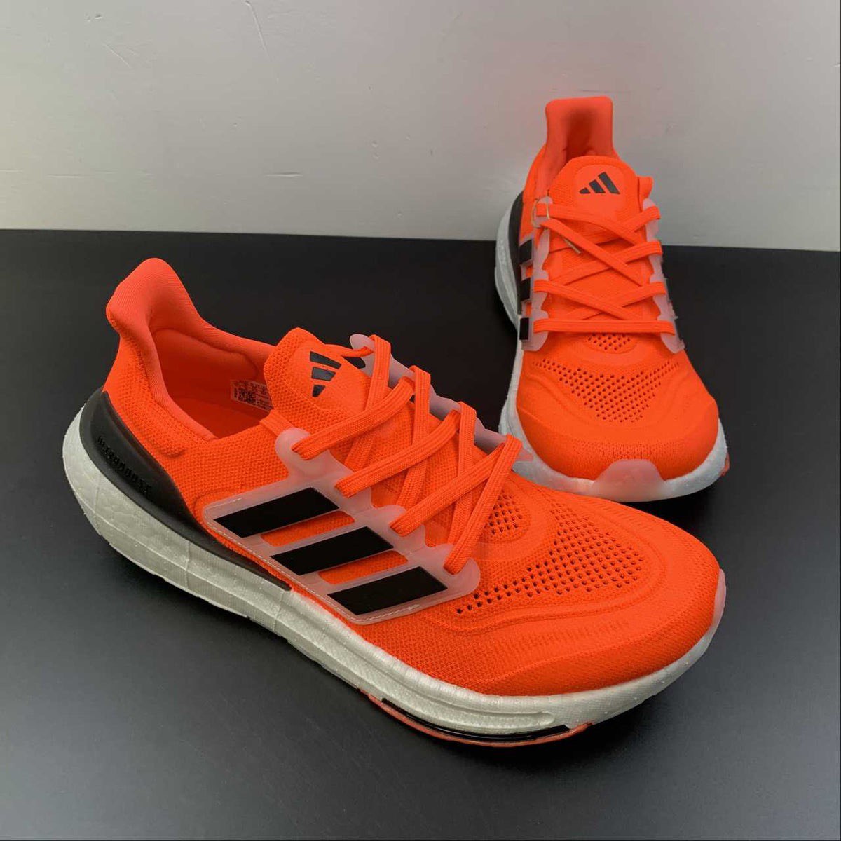 Adidas Ultraboost Light 23 Vermelho com Preto